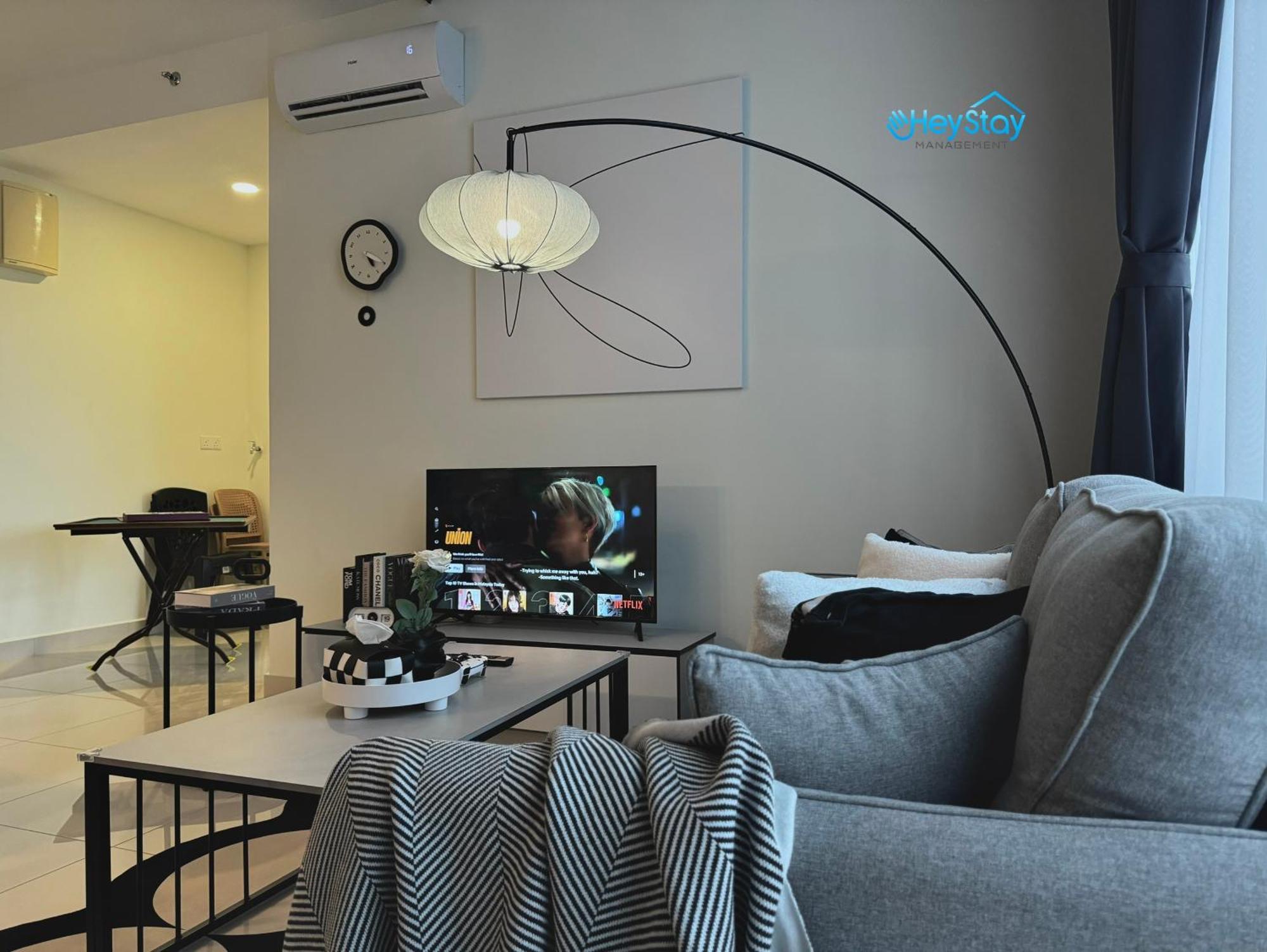 The Apple Residence By Heystay Management Malacca Bagian luar foto
